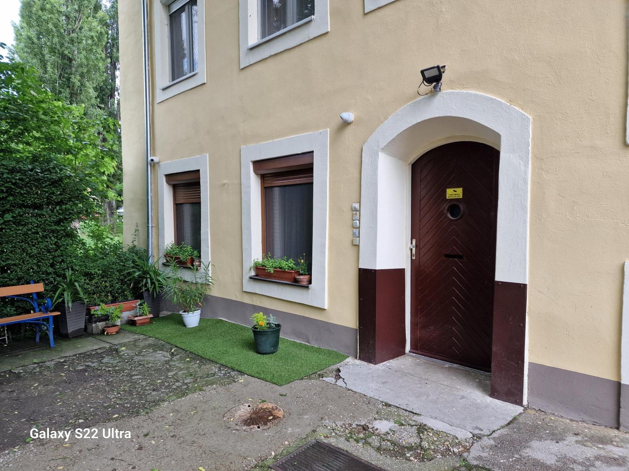 Matyas Apartman Tata Exteriér fotografie